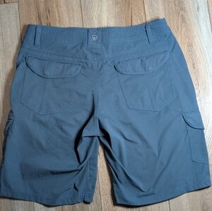 kuhl women's shorts, size 8 excellent condition, blue/grey